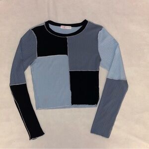 ROMWE XS Patchwork Long Sleeve Crop Top - Blue and Black